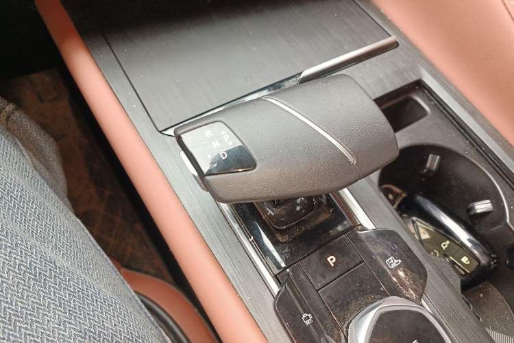 Used Changan CS75 PLUS 2024 3rd Generation Champion Edition 1.5T Intelligent Drive Dynamic Model