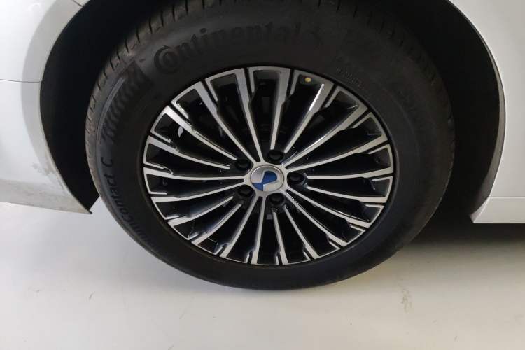 Used Denza D9 2022 DM-i 970 Four-Wheel Drive Prestige Model