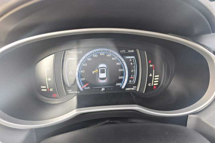 Used Geely Auto Emgrand X7 Sport 2016 1.8TD Automatic ZhiZun Version
