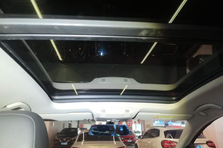 Used Volkswagen Golf Sportsvan 2018 230TSI Automatic Luxury Model