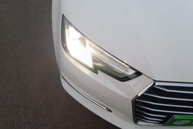 Used Audi A4L 2017 40 TFSI Ambition Edition