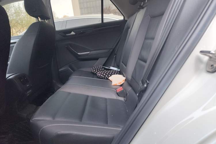 Used Volkswagen T-ROC 2022 280TSI DSG Two-Wheel Drive Comfort PLUS Left Rear Seat