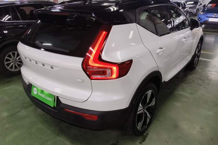 Used Volvo XC40 New Energy 2021 P8 Pure Electric All-Wheel Drive Smart Luxury Sport Edition Rear Right 45 Deg