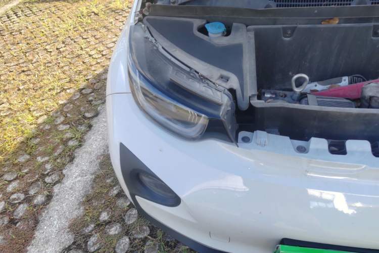 Used BMW i3 2016 Upgraded Deluxe Edition Right Front Headlight