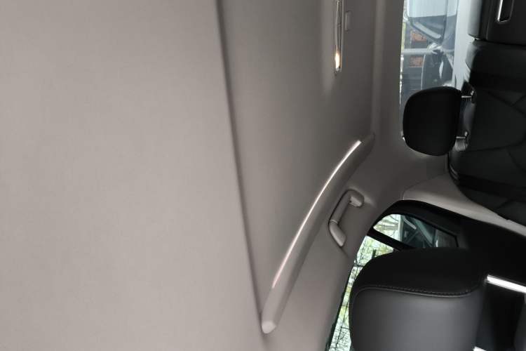 Used Hongqi E-QM5 2024 560km PLUS
