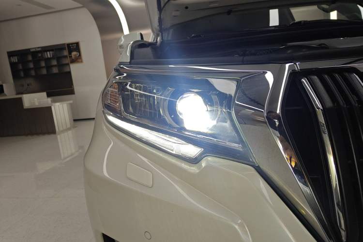 Used Toyota Prado 2019 3.5L Automatic TX-L Deluxe Edition with Rear-Mounted Spare Tire
