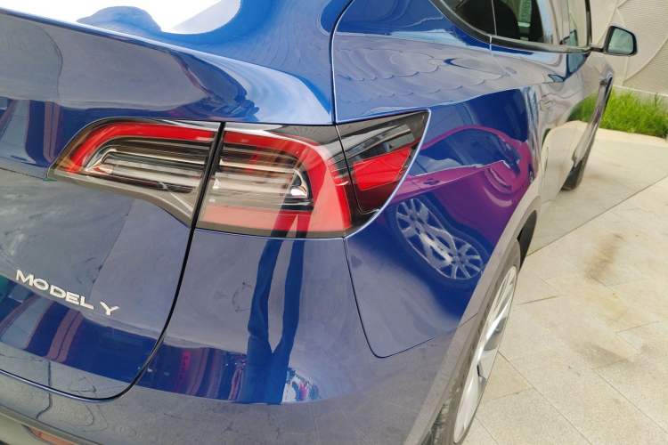 Used Tesla Model Y 2022 Rear-Wheel-Drive Version
