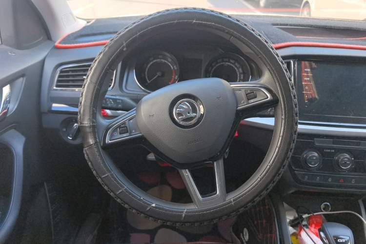Used Skoda Kamiq 2021 GT TSI 230 DSG Flagship Edition Steering Wheel