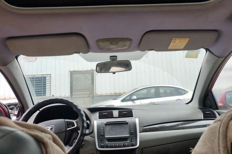 Used Zotye Z300 2014 New Vision 1.5L Manual Fashion Edition Headliner