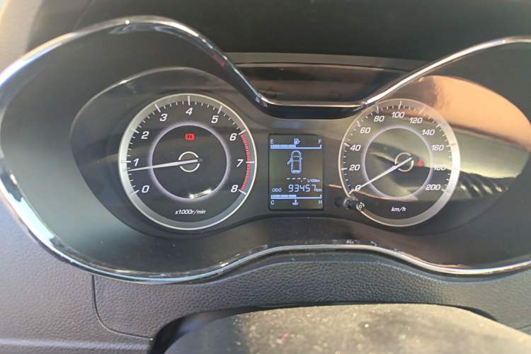 Used Baojun 560 2015 1.8L manual Comfort trim level
