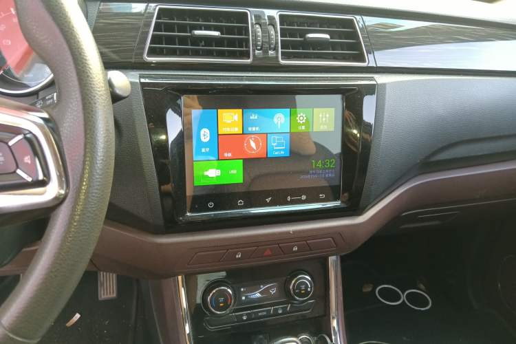 Used Lifan Auto Myway 2017 1.8L Automatic Luxury Model Audio And AC Panel