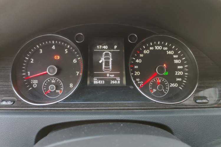Used Volkswagen Magotan 2012 Facelift 1.8TSI Prestige Model Instrument Cluster