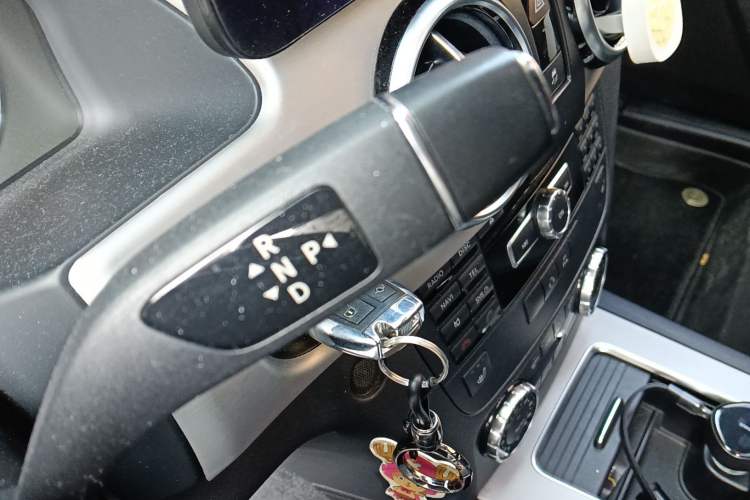 Used Mercedes-Benz GLK-Class 2013 GLK 300 4MATIC Dynamic Sunroof Model
