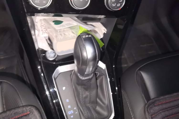 Used Volkswagen T-ROC 2020 280TSI DSG Two-Wheel Drive Comfort Version