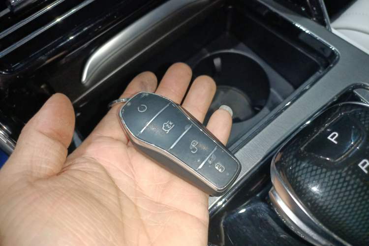 Used BYD Tang New Energy 2024 EV Champion Edition 635 km All-Wheel-Drive Flagship Model