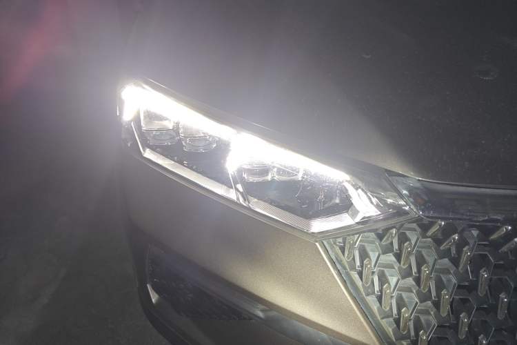 Used Bestune T77 2019 230 TID Automatic Prestige Version China V Emission Standard
