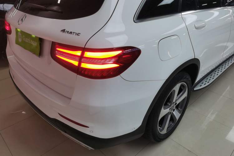 Used Mercedes-Benz GLC 2017 GLC 260 4MATIC Luxury Model