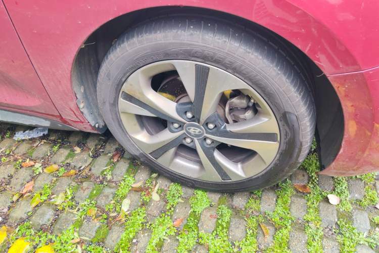 Used Hyundai Lafesta 2019 280TGDi Smart Speed Version China V Standard Right Front Wheel Hub