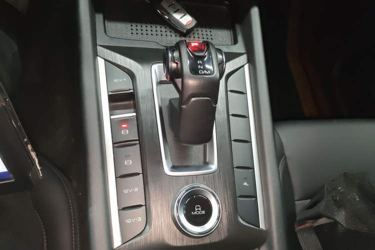 Used Great Wall Poer 2024 2.4T Passenger Version Automatic Diesel 4x4 Comfort Trim
