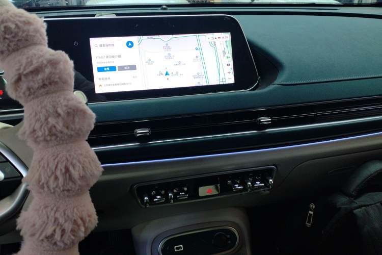 Used ORA Good Cat 2023 401 km Standard Range Prestige Version Lithium Iron Phosphate Audio And AC Panel