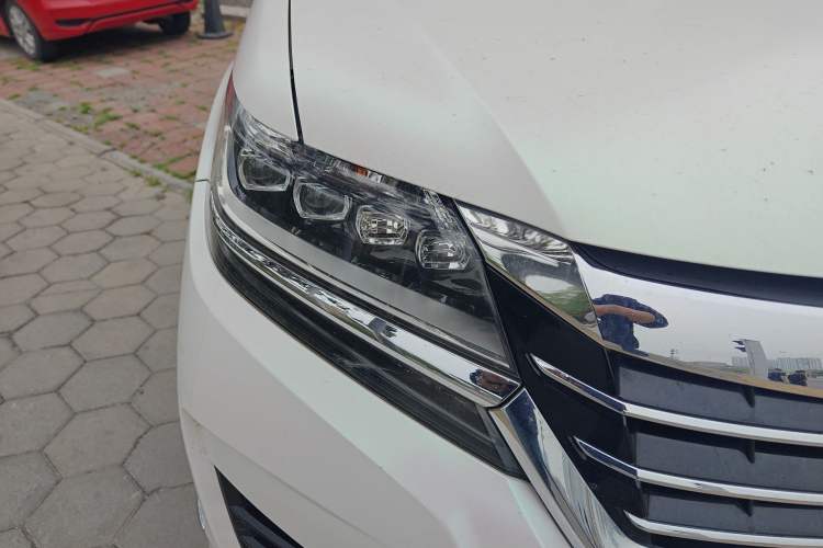 Used Honda Elysion 2016 2.4L Luxury Edition