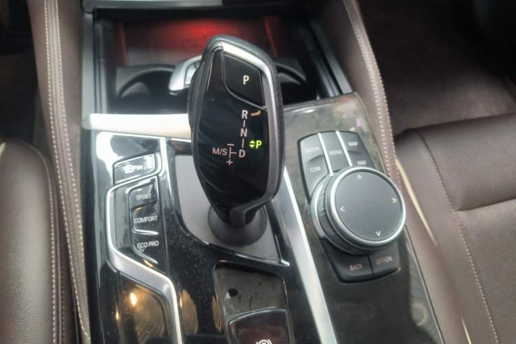 Used BMW 5 Series 2022 Restyled 525Li M Sport Package
