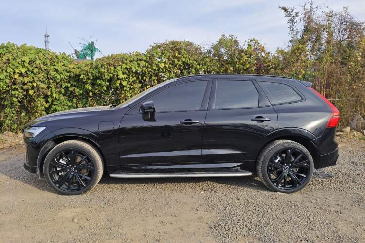 Used Volvo XC60 New Energy 2026 Model Plug-in Hybrid Long-Range Four-Wheel Drive Zhiyuan Polar Night Black Edition