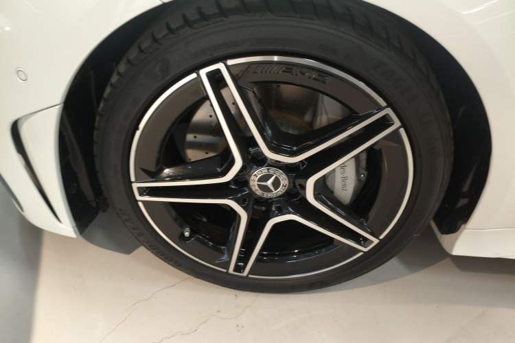 Used Mercedes-Benz CLS 2023 Refreshed CLS 300 Dynamic Edition