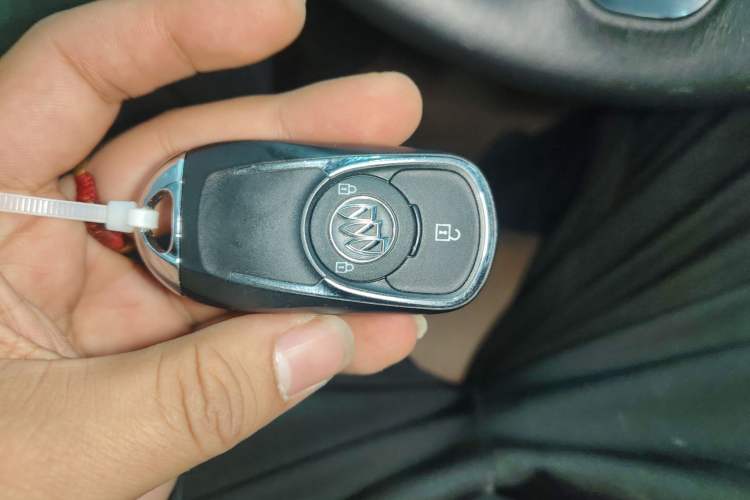 Used Buick GL6 2021 323T Mild Hybrid Connect Luxury Model
