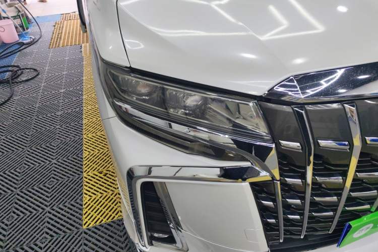 Used Toyota Alphard 2019 Dual-Engine 2.5L Luxury Edition