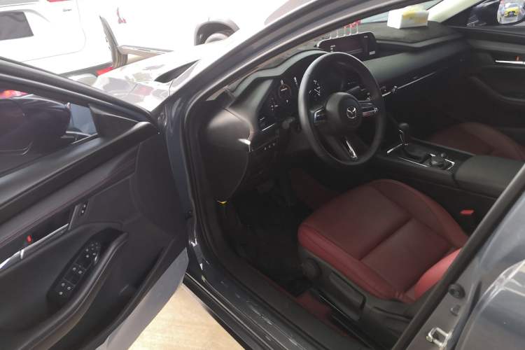 Used Mazda 3 Axela 2023 2.0L Automatic Zhiya Edition