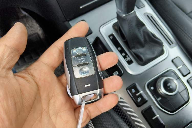 Used Haval H6 Coupe 2016 Blue Label 1.5T Automatic Two-Wheel Drive Urban Model Vehicle Key