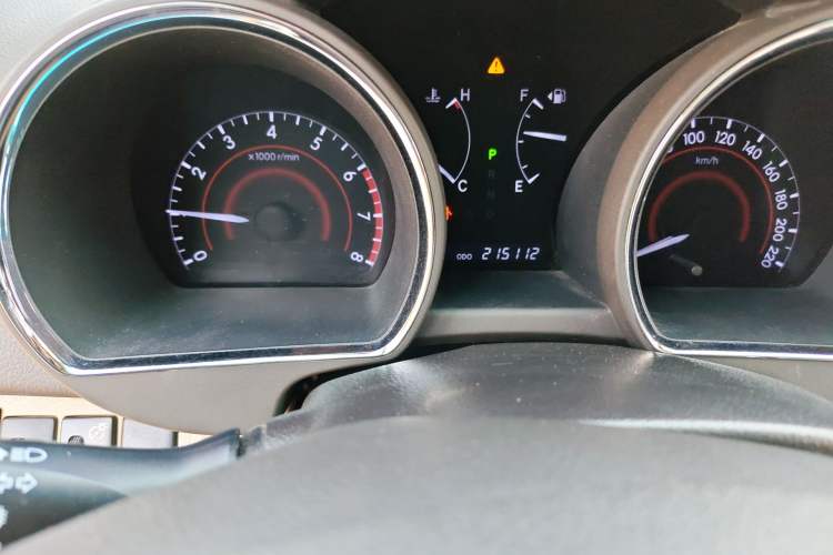 Used Toyota Highlander 2012 2.7L Two-Wheel Drive 7-Seater Luxury Edition Odometer Close Up