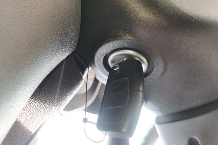 Used Ford EcoSport 2013 1.5L Automatic Fashion Model