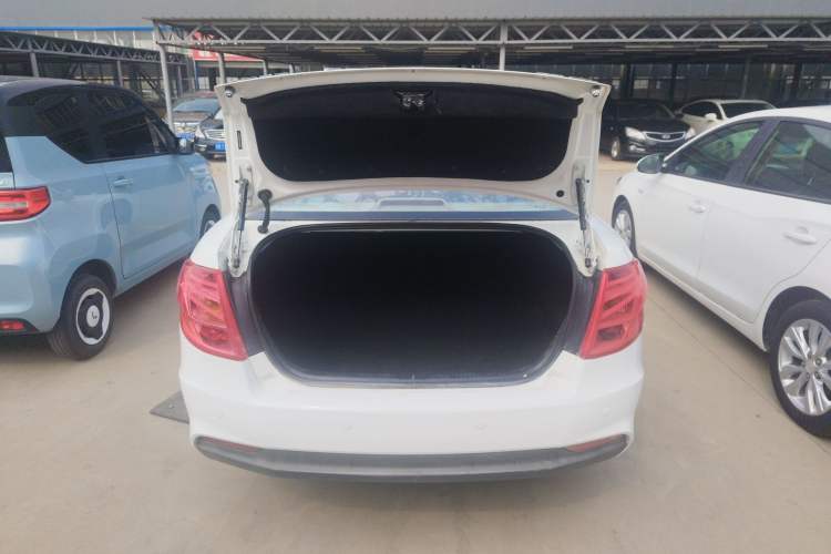 Used Bestune B50 2013 1.6L manual Comfort trim level Trunk