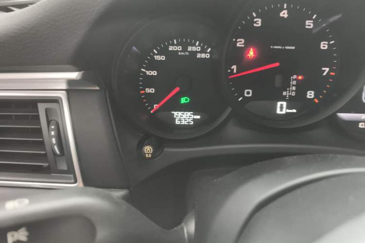 Used Porsche Macan 2018 Macan 2.0T