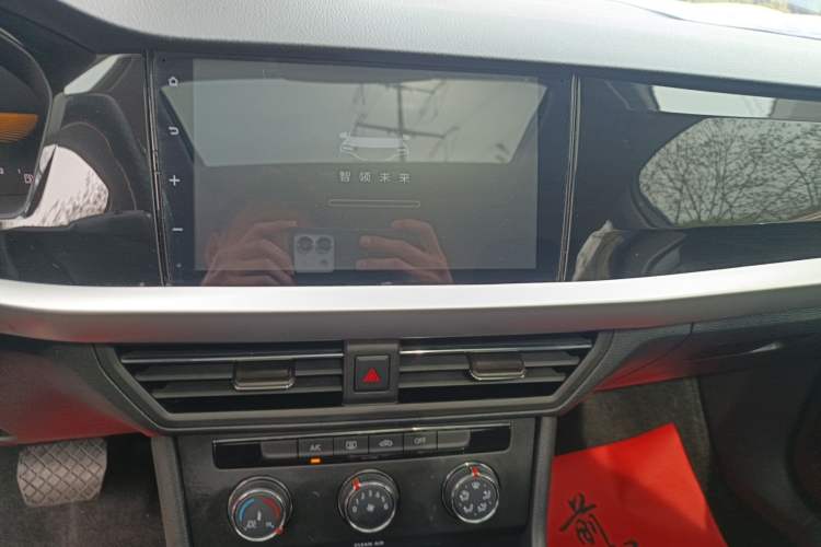 Used Volkswagen Lavida 2022 1.5L Automatic Comfort Edition
