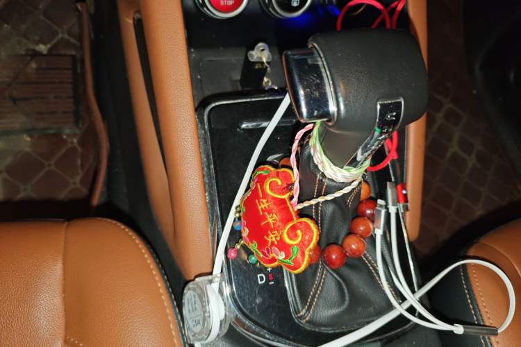 Used CHANGAN OSHAN CX70 2017 CX70T 1.5T Automatic Luxury Edition