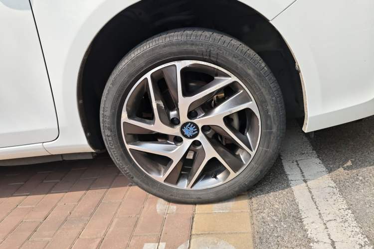 Used BYD Qin New Energy 2018 Qin EV450 Smart Connect Fashion Model