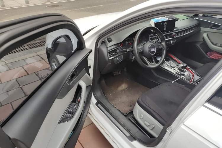 Used Audi A4L 2018 30th Anniversary Edition 40 TFSI Trendy Model