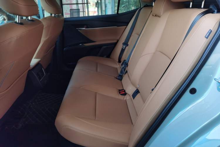 Used Toyota Camry 2024 Dual-Motor 2.0 HGVP Luxury Edition