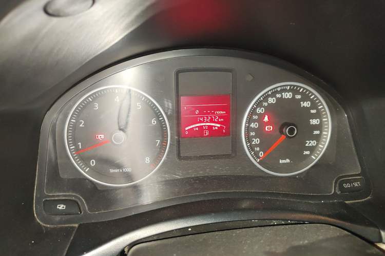 Used Volkswagen Bora 2011 1.6L Manual Fashion Edition Odometer Close Up