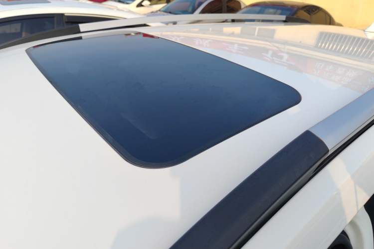 Used Baojun 310W 2017 1.5L Manual Luxury Edition China V