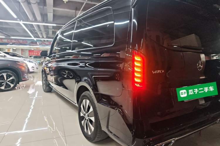 Used Mercedes-Benz Vito 2021 2.0T Elite Version 7 Seats Rear Left 45 Deg