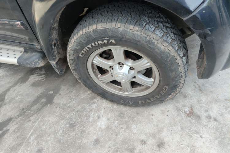 Used Great Wall Wingle 5 2013 2.8T European Version Two-Wheel Drive Elite Version Big Double-Cab GW2.8TC