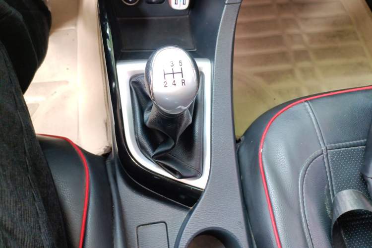 Used CHANGAN Alsvin V7 2016 1.6L Manual Joyride Model China IV Standard Gear Lever