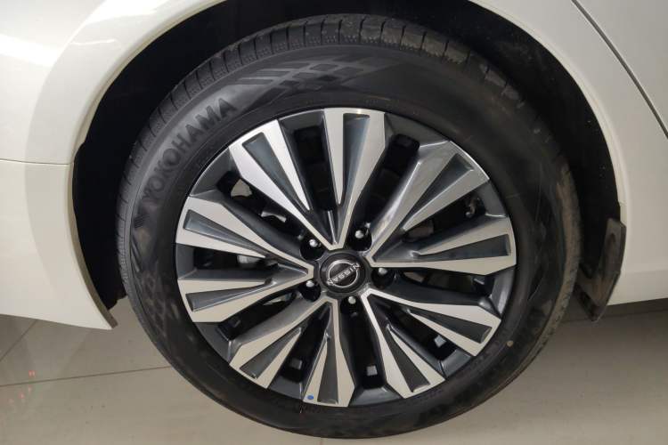 Used Nissan Teana 2022 2.0L XL-TLS Enjoyment Edition Right Rear Wheel Hub