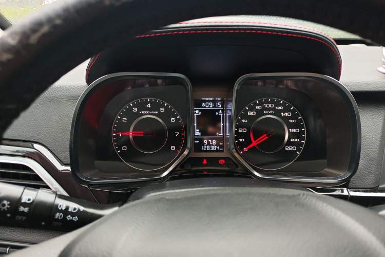 Used Zotye Domy X5 2015 1.5T Manual Luxury Version China IV Standard Instrument Cluster