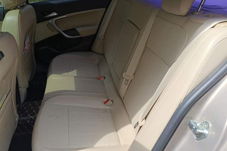 Used Buick Regal 2011 2.0L Comfort Edition Left Rear Seat