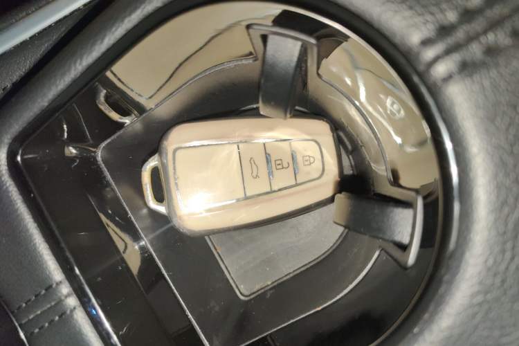 Used Toyota Avalon 2022 2.0L XLE Premium Edition
